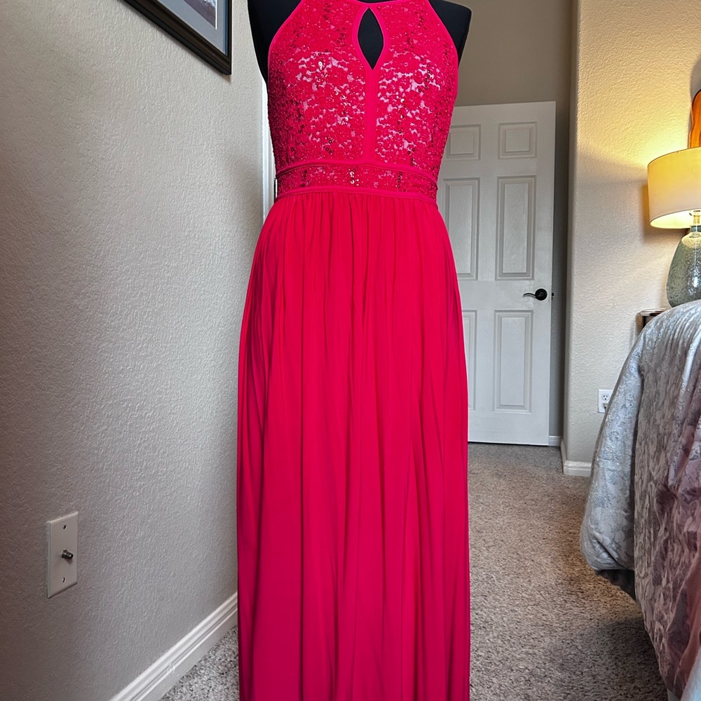 Nightway Collections Red Lace Halter Evening Formal Maxi Dress. Size 10